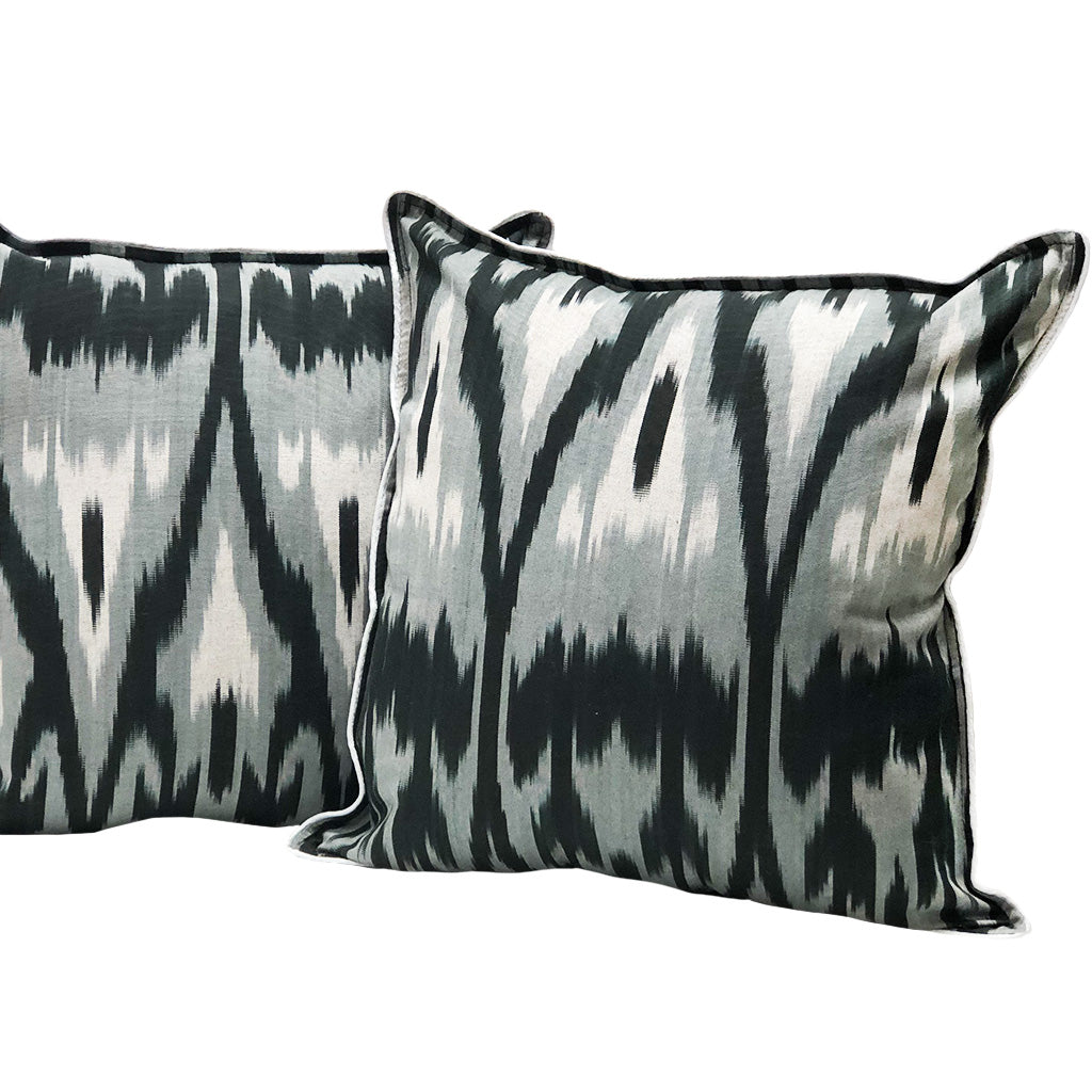 Black & White Adras Square Pillow Cover